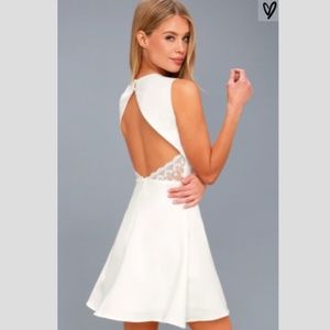 FLIRT AND FLAIR WHITE BACKLESS SKATER DRESS